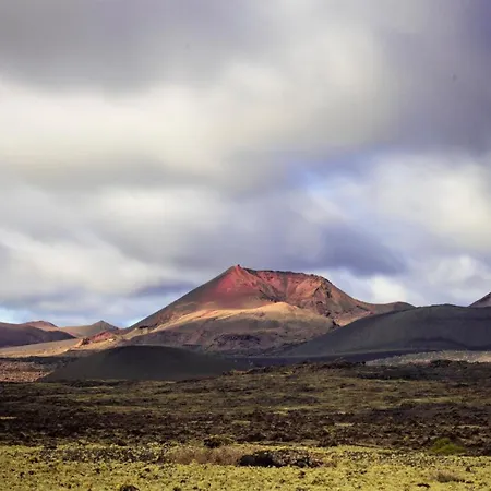 Home2book Stunning Ocean View, Apartament Puerto del Carmen (Lanzarote)